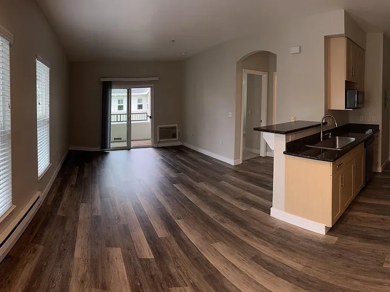 Catalina Luxury Apartments — Photo 7