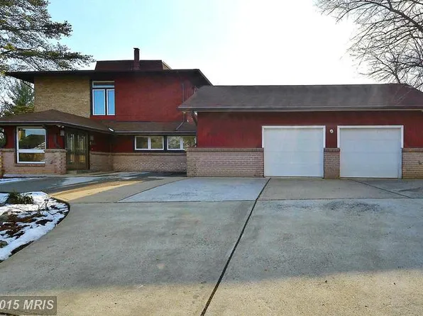 8900 Bells Mill Rd, Potomac, MD 20854