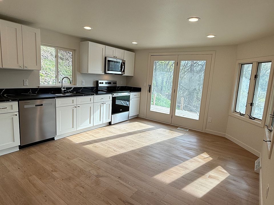 1st image of 104 Forton St