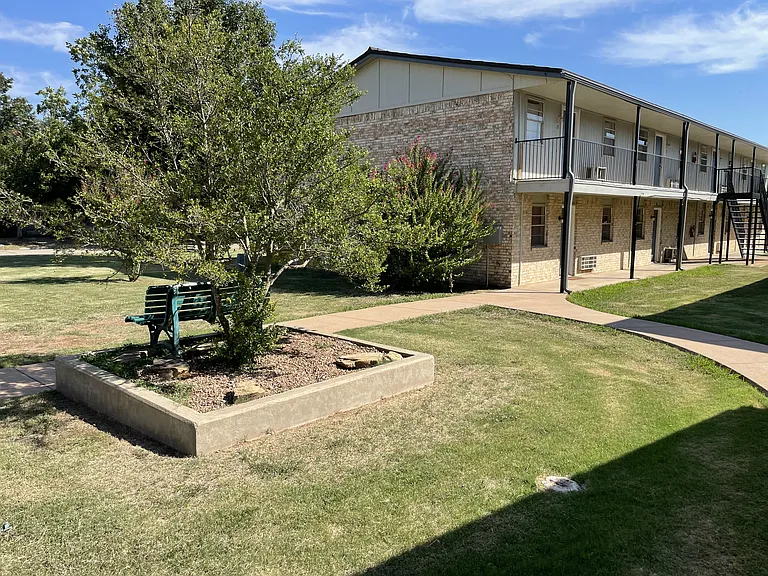 Amber Apartments — Photo 9