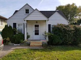 1327 N Oak Ave, Round Lake Beach, IL