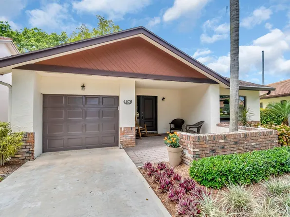 4976 Boxwood Circle, Boynton Beach, FL 33436