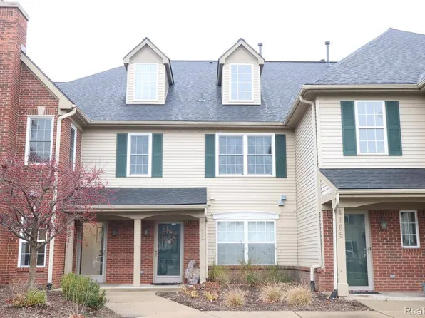 4181 Kirkway Ct, Howell, MI 48843