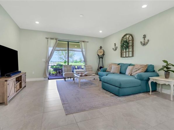 2071 Parson St, Naples, FL 34120