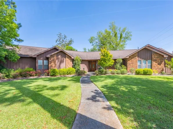 220 W Magnolia St, Ponchatoula, LA 70454