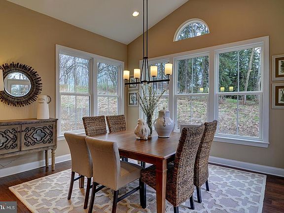 3rd image of 504 Martins Creek Dr