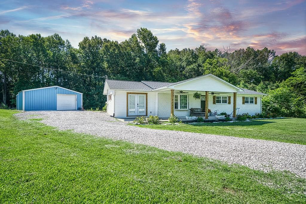 989 Garrett Rd, Quebeck, TN 38579 | MLS #220029 | Zillow