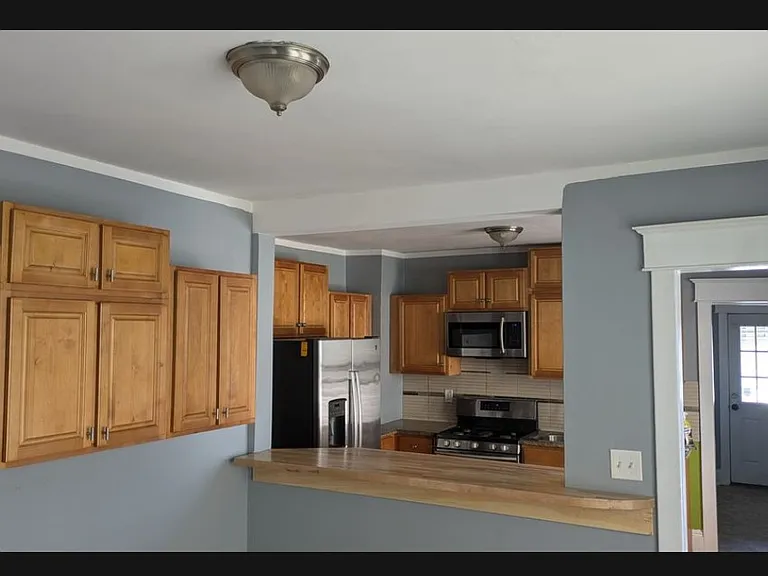 12 Haveson Ave — Photo 2