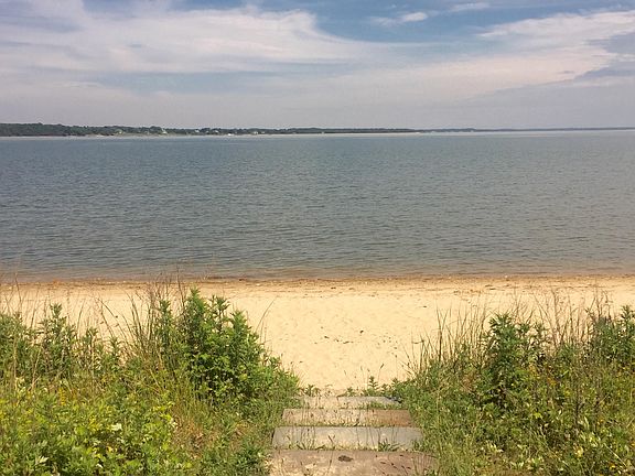 Path to Southold Bay