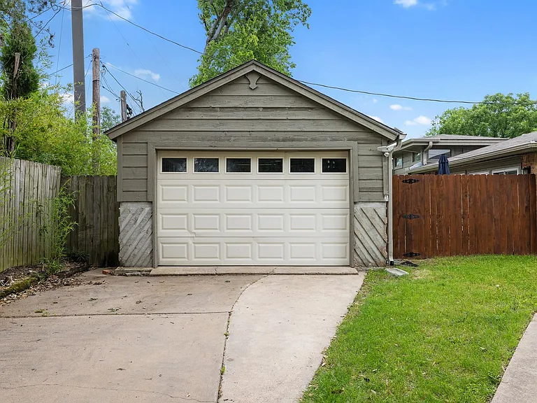 1222 Haines Dr — Photo 21