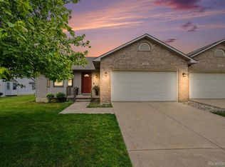 4284 Chapel Ln, Swartz Creek, MI 48473