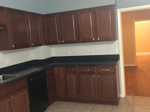 2nd image of 108 E Pitt St #1