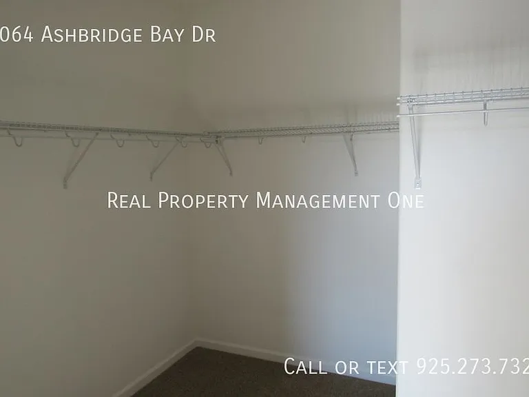1064 Ashbridge Bay Dr — Photo 22
