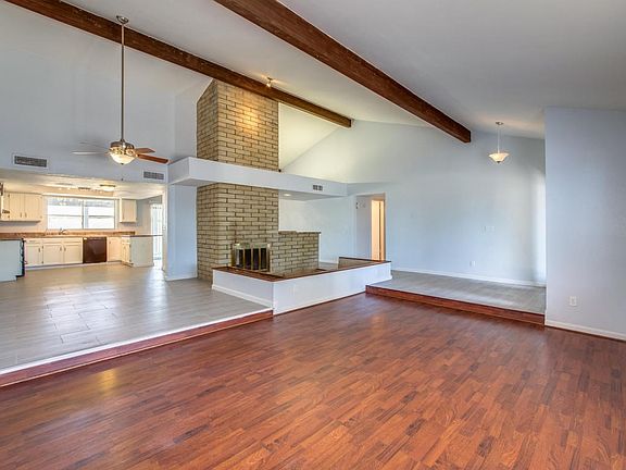 3102 W Greenway Rd 5