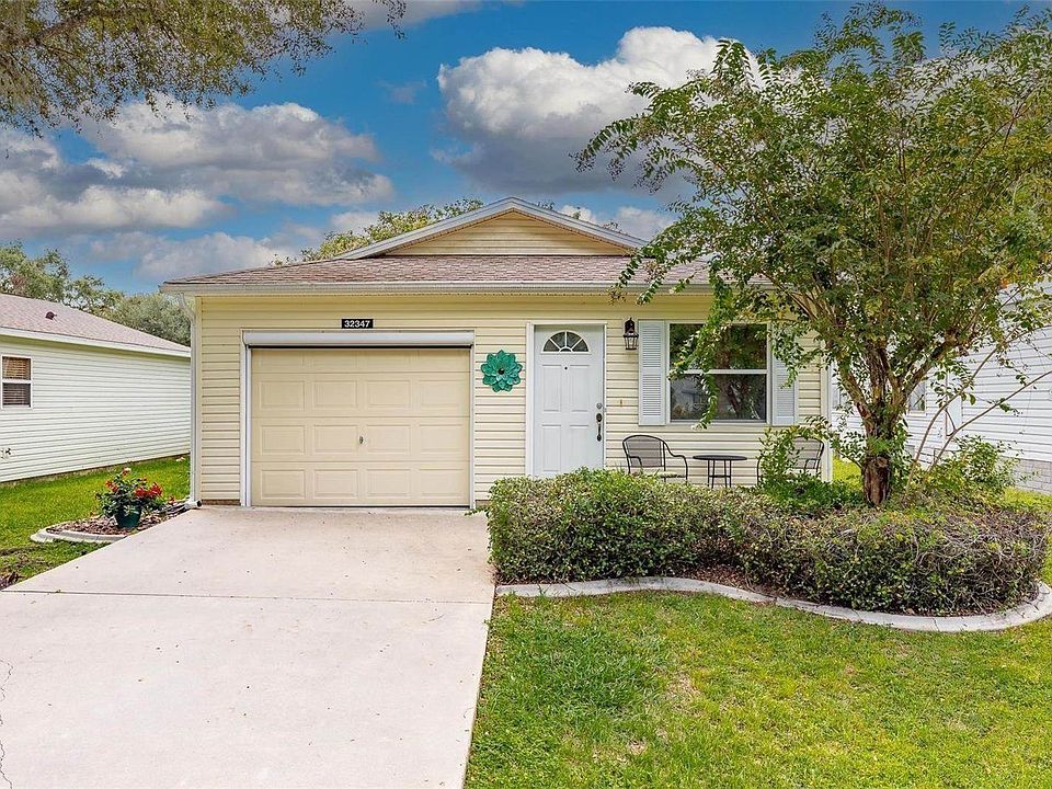 1st image of 32347 Oak Park Dr