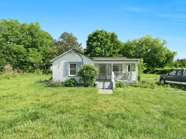 441 Cedar St, Henderson, NC 27536