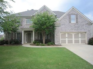 1644 Trilogy Park Dr, Hoschton, GA 30548