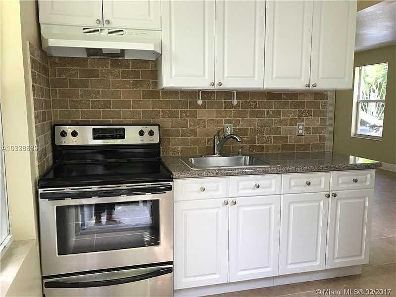 1st image of 3129 Oak Ave #2