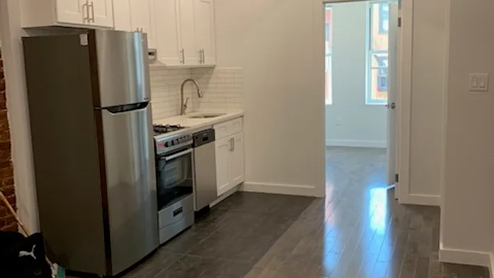 Rented by Oxford Property Group | media 78