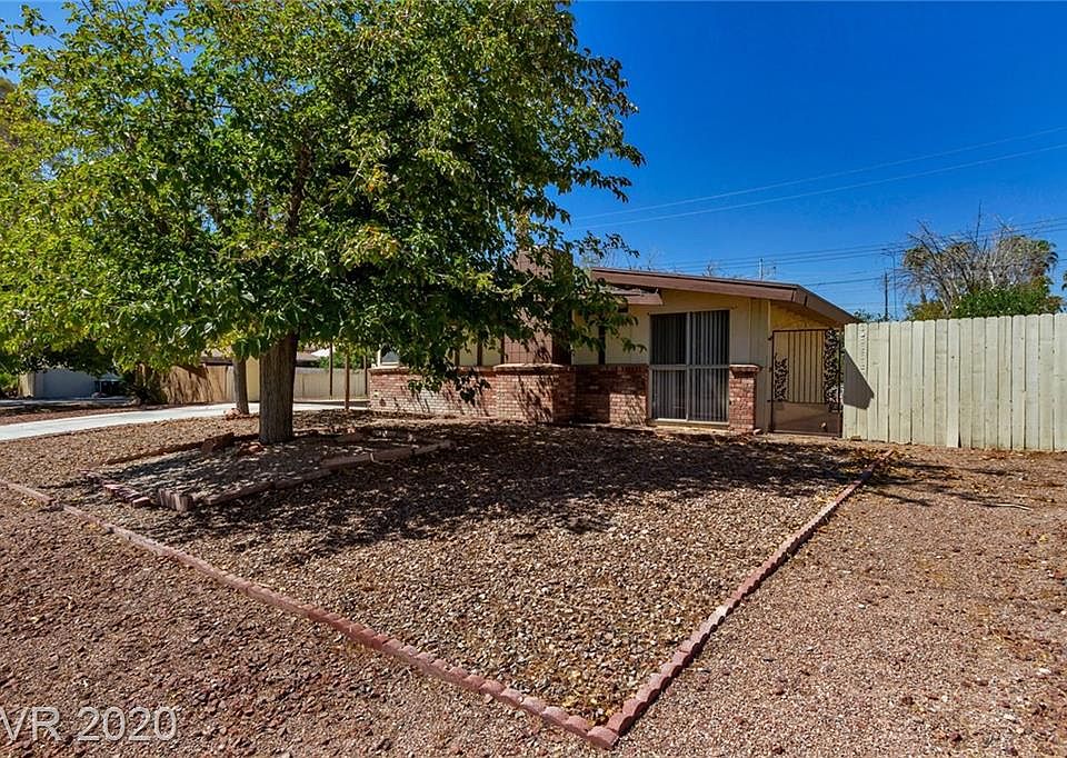 1st image of 3201 Seneca Dr #0