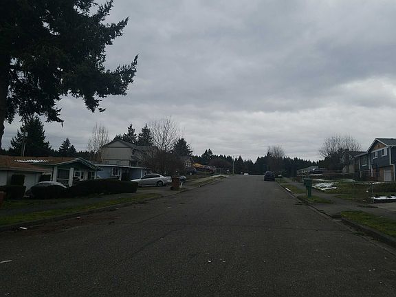 5th image of 1720 E 62nd St