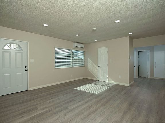 2nd image of 460 N Garfield Ave APT C