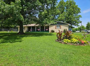 1989 State Highway Cc, Marshfield, MO 65706