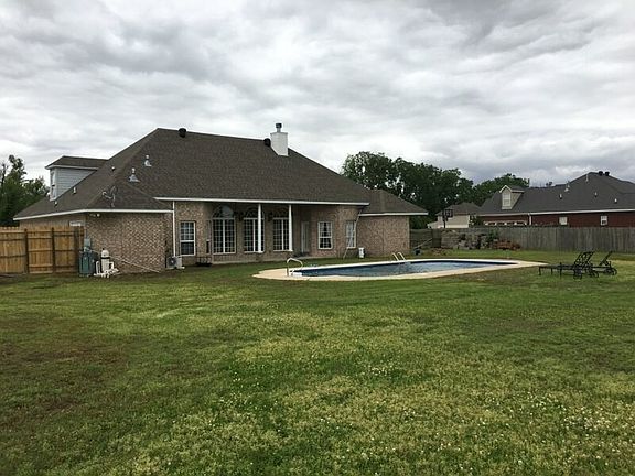3rd image of 605 N Rivertrace Dr