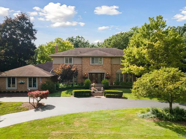 876 Northgate Rd, Rochester, MI 48306