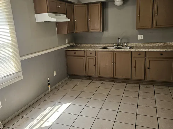 6503 N 53rd St #1, Milwaukee, WI 53223