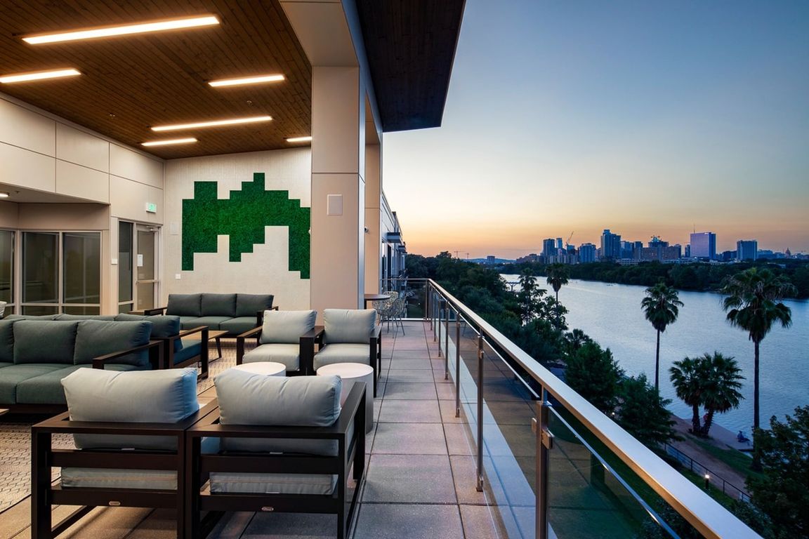 Amli South Shore - Phase II Rooftop deck sunset view