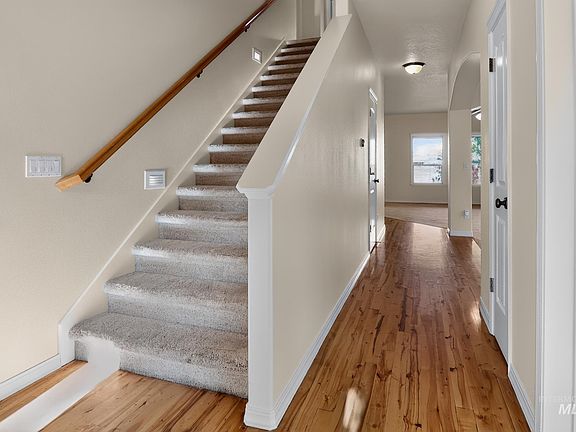 4th image of 6271 N Stafford Pl