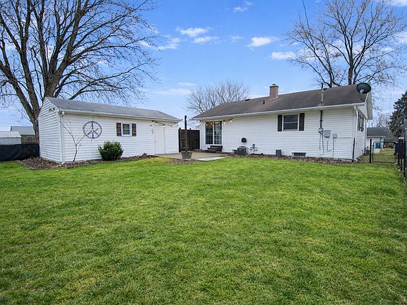 5th image of 617 Orchard St