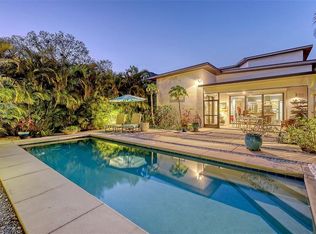 2434 Wood St, Sarasota, FL 34237