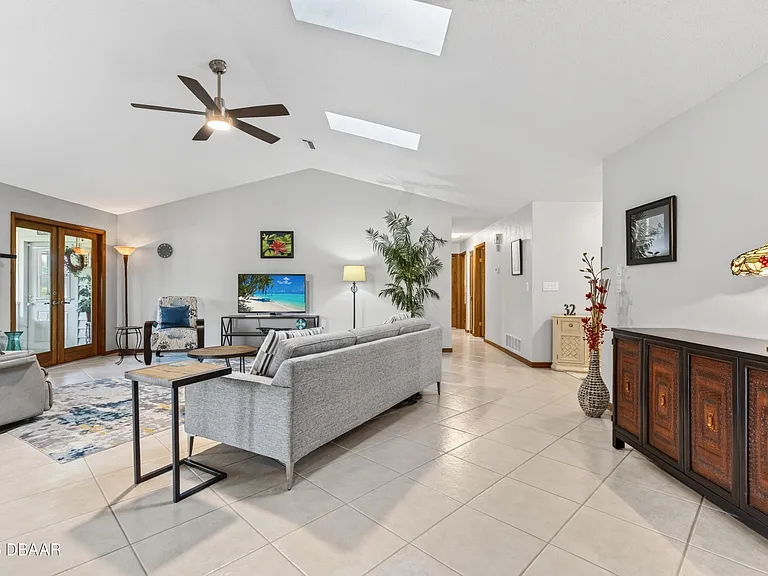 32 Kingsley Cir — Photo 9
