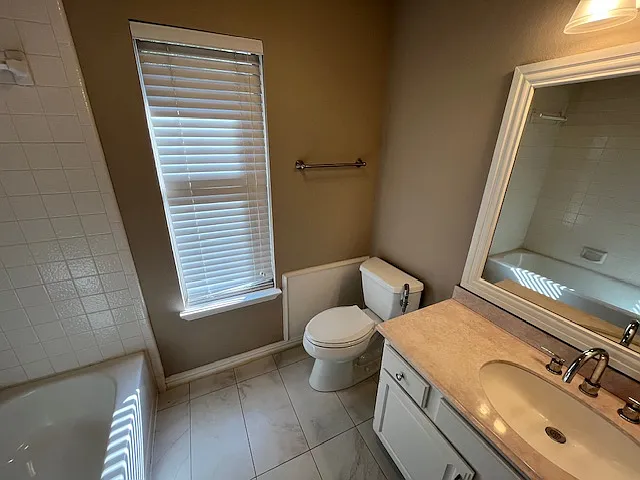 1320 Sheila Dr — Photo 7