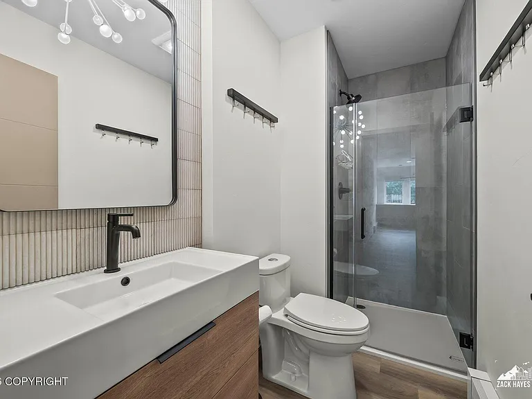 1785 Evangeline Ln — Photo 25