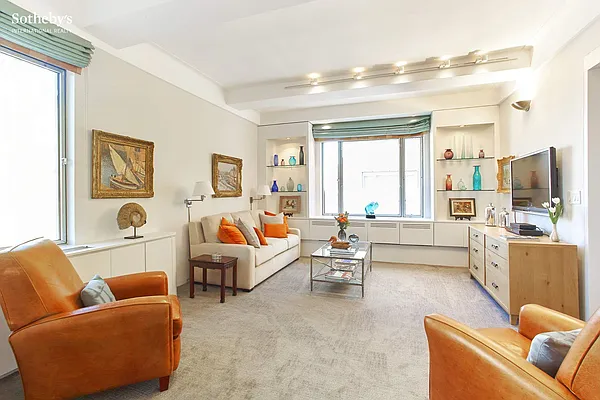 Sold by Sotheby's International Realty | media 9