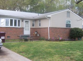 364 Gracie Rd, Chesapeake, VA 23325