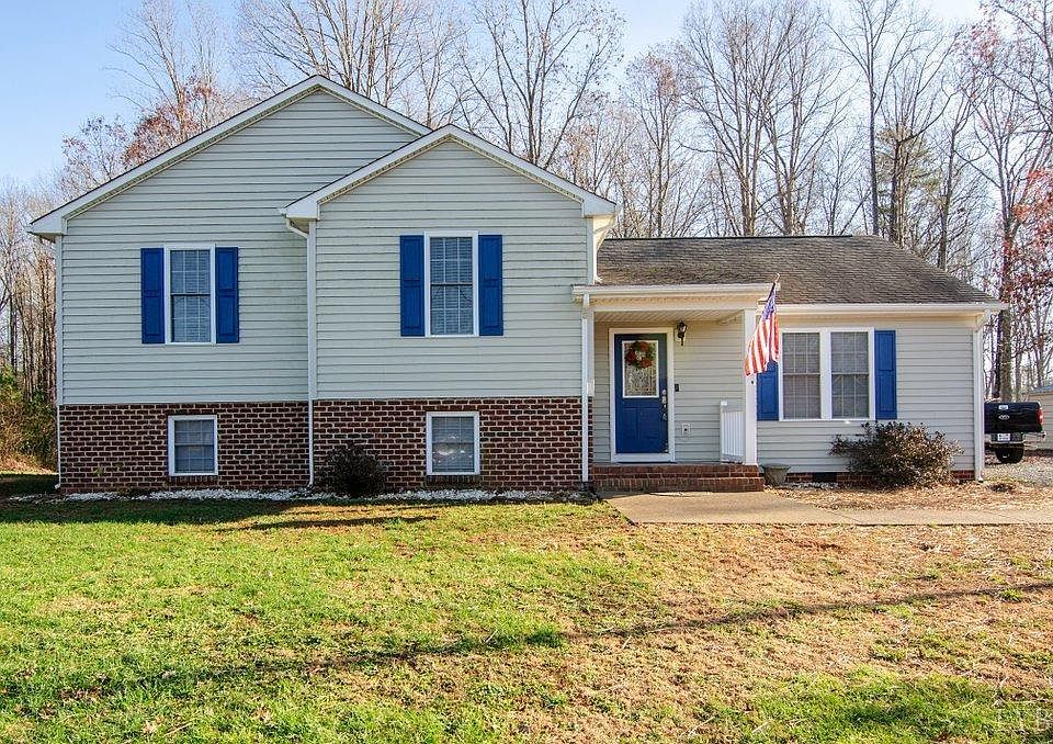 1st image of 518 Cornfield Ln