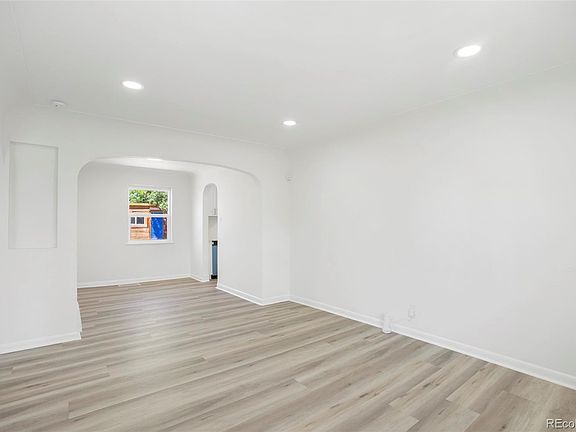 2nd image of 3421 W Dakota Avenue