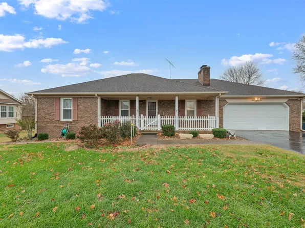 821 Lois Ln, Bowling Green, KY 42104