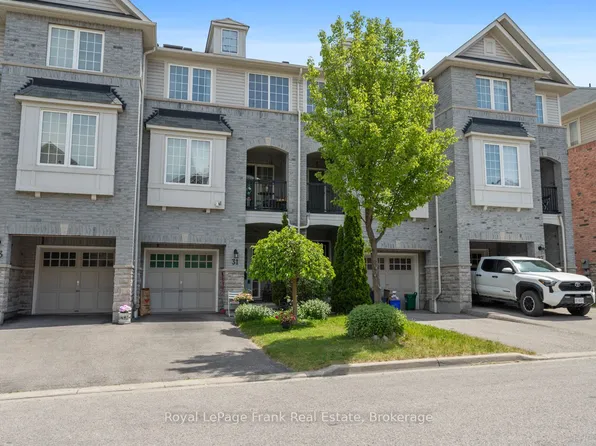 31 Linnell St, Ajax, ON L1Z 0K8