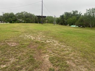 908 Power St, Refugio, TX 78377