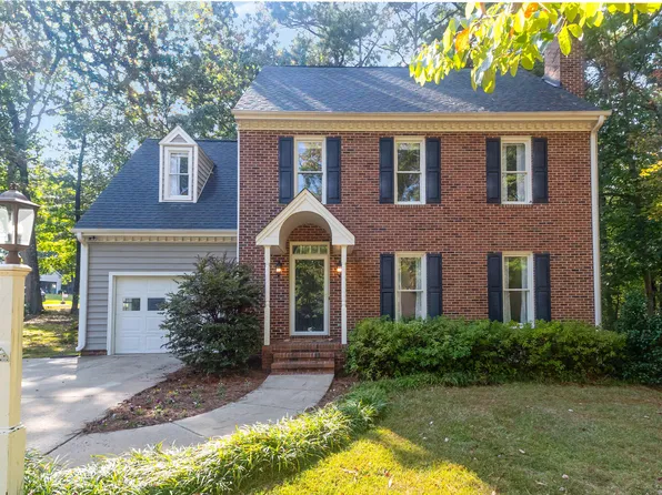 2100 Beachwood Dr, Sanford, NC 27330