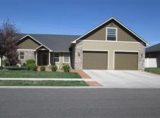205 Magnolia Ave, Fruitland, ID 83619