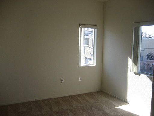 5th image of 6320 Desert Leaf St Unit 201