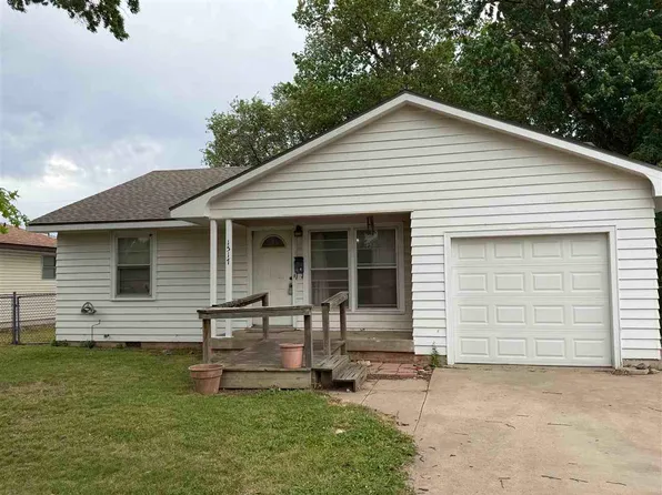 1517 S D St, Blackwell, OK 74631