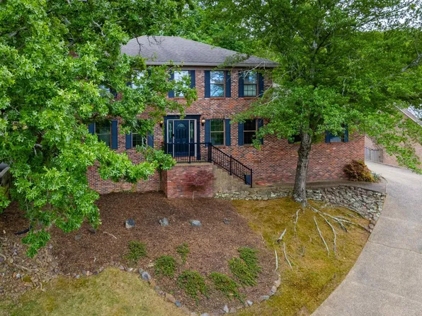 13815 Huntleigh Dr, Little Rock, AR 72212