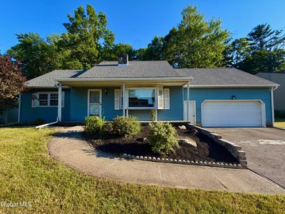 31 Laura Drive, Latham, NY, 12110